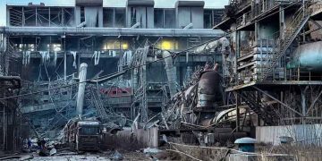 Factory explosion in China kills two, injures 84