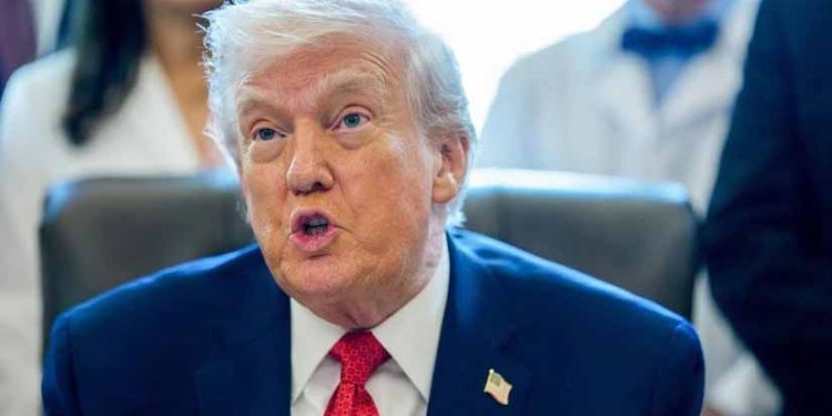 Trump signs executive order meant to protect money from Venezuelan oil