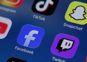 French Lawmakers Vote To Ban Social Media For Under-15s