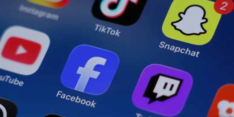 French Lawmakers Vote To Ban Social Media For Under-15s