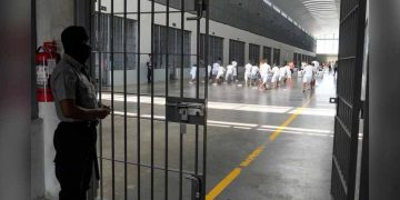 Violence in Guatemala kills 7 police officers after inmates take over jails