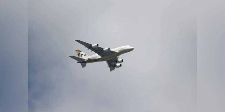 Iran temporarily shuts airspace amid tensions, forcing airlines to reroute