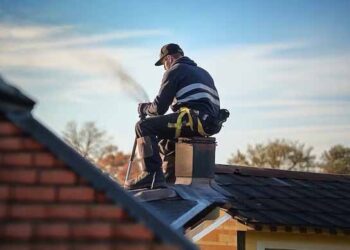 London’s chimney sweeps thrive as Energy Crisis revives old heating methods