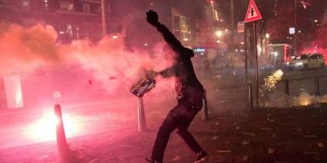 Netherlands police face ‘unprecedented’ New Year’s violence