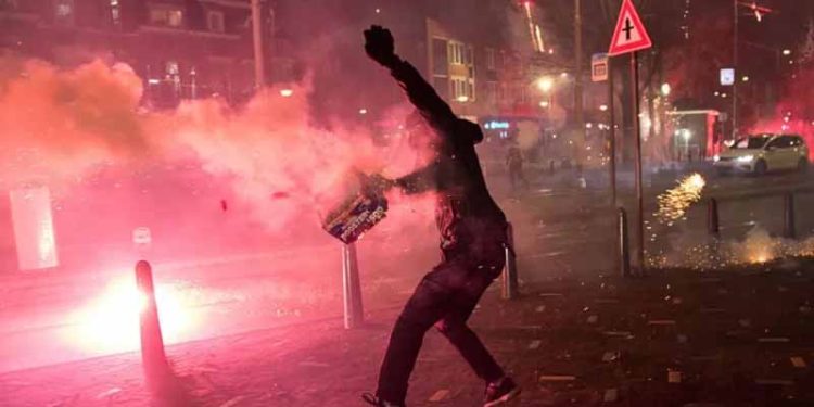 Netherlands police face ‘unprecedented’ New Year’s violence
