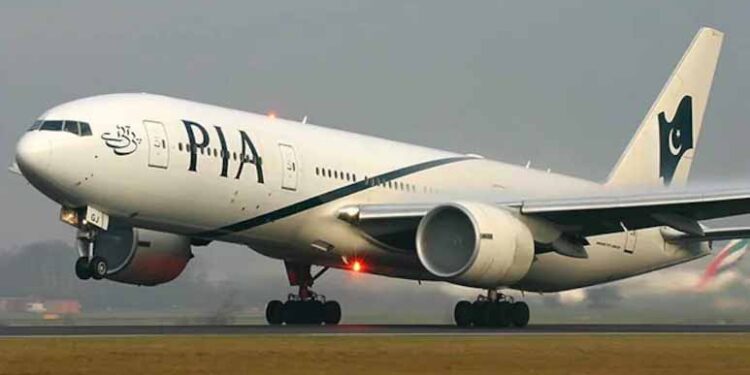 Pak Opens Bidding To Privatise Islamabad, Karachi And Lahore Airports