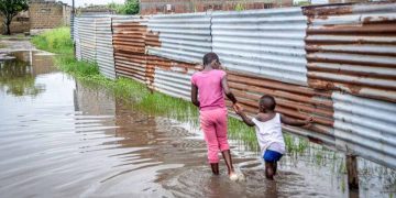 More than 100 dead in torrential rains, floods across southern Africa 