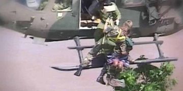 ‘Miracle baby’ born in a tree above Mozambique floodwaters dies aged 25