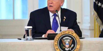 Trump “Unafraid” To Use Military Options: White House Amid Iran Unrest