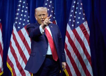 Trump says US to get 30 to 50 million barrels of Venezuelan oil worth up to $2.8 billion