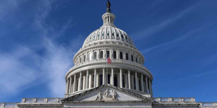 US government heads toward shutdown as time runs short to approve spending deal