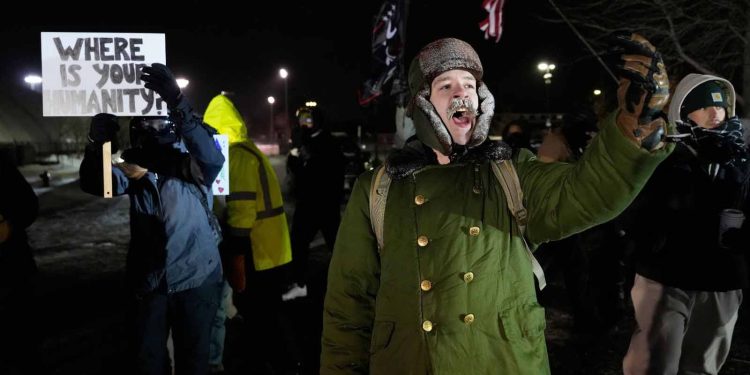 Pentagon readies 1,500 troops for potential Minnesota deployment, US officials say