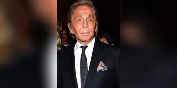 Valentino Garavani, leading Italian fashion designer, dies at 93