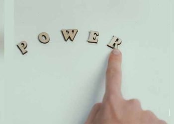 Billionaires 4,000 times more likely to hold political office: Oxfam