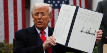 Trump brings in new 10% tariff as Supreme Court rejects his global import taxes