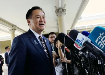 นายกฯ อุบสูตรตั้งรัฐบาล-นั่งควบกลาโหม การันตีดีกว่าเดิม เหตุคะแนนเมตตากดหัวอยู่ พรุ่งนี้ถกว่าที่ สส.