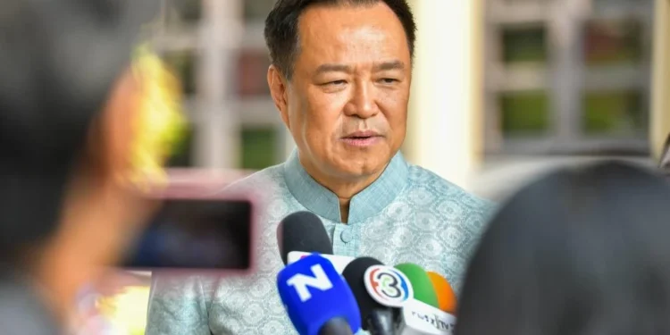 “อนุทิน” โยน ตร.แจงรายละเอียดเหตุกราดยิงใน รร.พะตงฯ ลั่นต้องเด็ดขาด ตัดไฟแต่ต้นลม