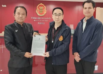 “พี่ศรี” ร้องผู้ตรวจการแผ่นดิน ชงศาล รธน.ชี้ปมบัตรเลือกตั้งมีบาร์โค้ดชอบด้วย กม.หรือไม่