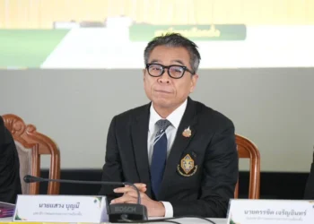 “แสวง” ยันบาร์โค้ดคงทำเลือกตั้งเป็นไปโดยลับ เชื่อ กปน.ถ่ายถาพเป็นบัตรเปล่า จ่อฟัน 2 ราย รับอาจทำให้ไม่สุจริต