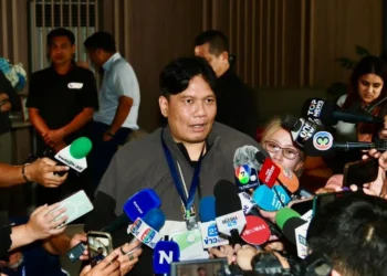 “ไผ่” บอกเอาอะไรอีก “ผู้กอง” ไม่ยึดติด รมต. อย่าเอาความผิดมาโทษเรา ชี้ เป็นฝ่ายค้านง่ายกว่าเลือกตั้งใหม่