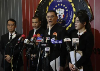 “ทนายอนันต์ชัย” ร้อง “บิ๊กเต่า”สอบเส้นเงินอดีตพระครูโลก 6ใบ ผิด ม.157-147 หรือไม่