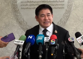 “ธรรมนัส” ย้ำให้เกียรติพรรคอันดับ 1 ตั้ง รบ. เมินวิ่งหาใครอย่างไร้ศักดิ์ศรี หากไม่ได้ร่วมก็เป็นฝ่ายค้านทันที