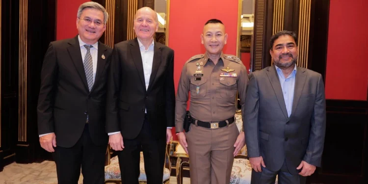 ทรู เข้าพบ ผบ.ตร. หนุนปราบแก๊งคอลเซ็นเตอร์ คุมเข้มสัญญาณเน็ตชายแดน-ลงทะเบียนซิม