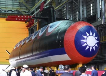 ไต้หวันโชว์เรือดำน้ำลำแรกที่ผลิตเอง เริ่มทดสอบเดินเรือใต้ทะเลครั้งแรก