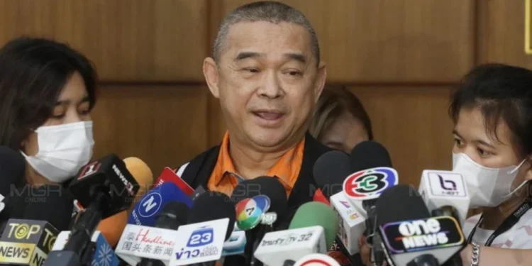 “เรืองไกร” ยื่นปกครองสั่งเพิกถอนประชามติ 8 ก.พ.ชี้คำถามไม่เป็นไปตามคำวินิจฉัยศาล รธน.