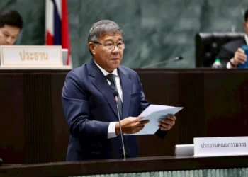 มติเอกฉันท์! สภา กทม. ไฟเขียวงบเพิ่มปี 69 กว่า 4 พันล้าน จ่ายเดินรถ–ซ่อมบำรุงรถไฟฟ้าสายสีเขียว