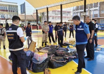 เผยไทม์ไลน์ ตร.-ปกครองแพร่สกัดยานรกวันเดียวจากตีหนึ่ง-9 โมง 32 กระสอบ กว่า 8 ล้านเม็ด