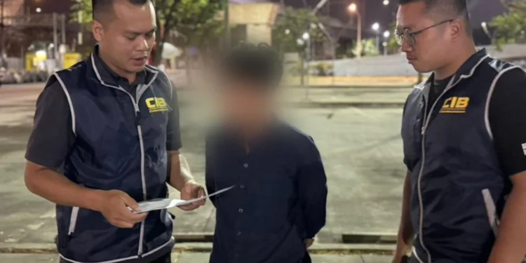 รวบสาวบัญชีม้าแก๊งคอลเซ็นเตอร์ อ้างผกก.สวนผึ้ง หลอกเหยื่อโอนเงิน 5.7 ล้าน