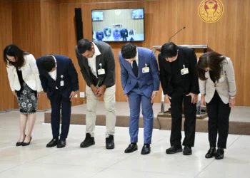 สว.พันธุ์ใหม่โค้งคำนับ ปชช.เกือบ 20 ล้านเสียงเห็นชอบรื้อ รธน.จี้รัฐบาลใหม่เขียนกรอบในนโยบายให้ชัด