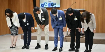 สว.พันธุ์ใหม่โค้งคำนับ ปชช.เกือบ 20 ล้านเสียงเห็นชอบรื้อ รธน.จี้รัฐบาลใหม่เขียนกรอบในนโยบายให้ชัด