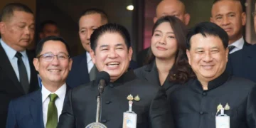 ”ธรรมนัส“ เผยยังไม่คุย “อนุทิน” จัดตั้งรัฐบาล ยันไร้เหตุหมางใจ ชี้เสถียรภาพรัฐบาลไม่จำเป็นต้อง 300 ขึ้น