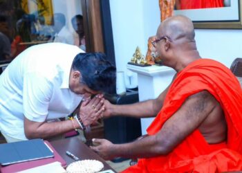 Thousands Throng Devni Mori Relic Exposition in Sri Lanka as Holy Buddha Relics Begin Return to India