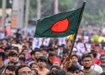 3 days to poll, Bangladesh streets turn violent; 40 injured in BNP-Jamaat clash