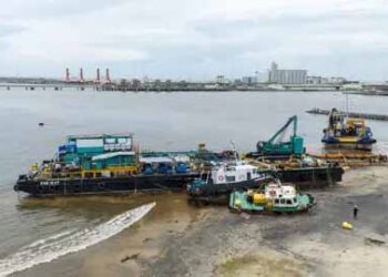 Powerful cyclone kills at least 31 as it tears through Madagascar port