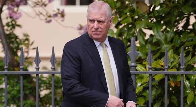UK police officers assigned to Prince Andrew guarded 2010 Epstein dinner: Reports 1 UK police officers assigned to Prince Andrew guarded 2010 Epstein dinner: Reports