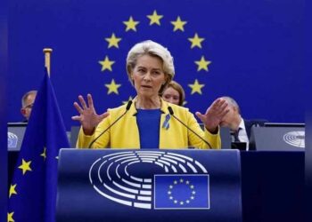 EU recommends service ban for Russian oil exports in new sanctions package