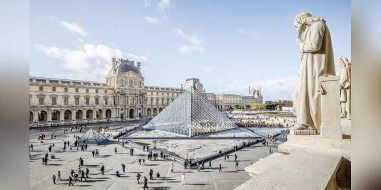 Louvre Museum director resigns in wake of October's theft, security lapses 1 Louvre Museum director resigns in wake of October’s theft, security lapses