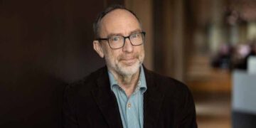 Wikipedia founder Jimmy Wales sees no threat from Musk’s Grokipedia