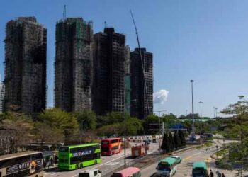 Hong Kong govt offers to buy ownership of apartments gutted in devastating fire