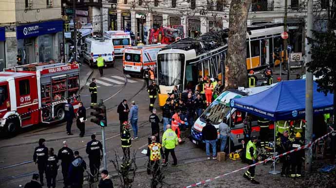 2 killed, 40 injured after tram veers off track, crashes into shop in Milan