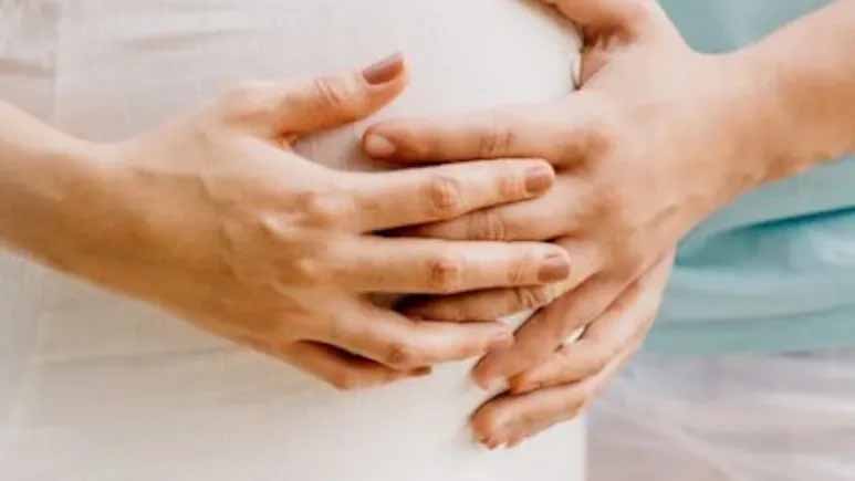 Chinese Influencer Under Fire For Posting Wife’s 23-Hour Labour For Views: “Shameless Marketing”