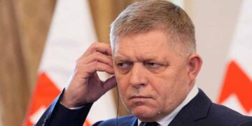 Slovakia suspends emergency power aid to Ukraine amid escalating oil standoff