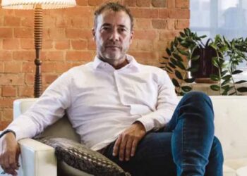 “Difficult Decisions Taken”: Washington Post CEO Resigns After Mass Layoffs