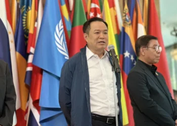 “อนุทิน” เผยเร่งอพยพคนไทยจากอิหร่าน 300 คน ยันน้ำมันมีเพียงพอ ยึดหลัก “ไทยแลนด์เฟิร์ส” ไม่ให้ฝนตกทางโน้นหนาวถึงคนทางนี้ 3 “อนุทิน” เผยเร่งอพยพคนไทยจากอิหร่าน 300 คน ยันน้ำมันมีเพียงพอ ยึดหลัก “ไทยแลนด์เฟิร์ส” ไม่ให้ฝนตกทางโน้นหนาวถึงคนทางนี้