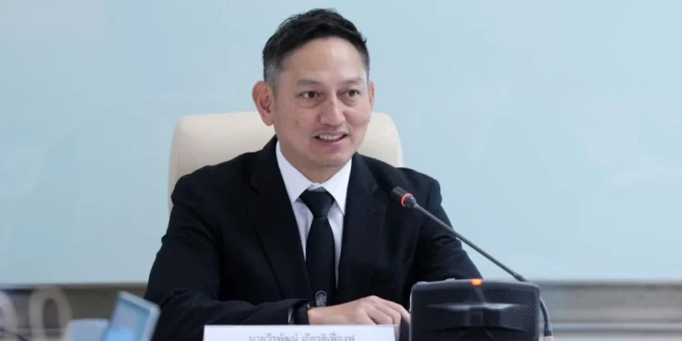 พลังงานวอน ปชช.อย่ากักตุนน้ำมัน ย้ำตรึงราคาขายปลีก-มีปริมาณสำรองถึง 60 วันหากนำเข้าใหม่ไม่ได้ พร้อมหาแหล่งอื่นทดแทน 1 พลังงานวอน ปชช.อย่ากักตุนน้ำมัน ย้ำตรึงราคาขายปลีก-มีปริมาณสำรองถึง 60 วันหากนำเข้าใหม่ไม่ได้ พร้อมหาแหล่งอื่นทดแทน