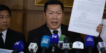 สว.สำรองยื่น กกต.ขอถอดถอน “ร.ต.อ.ปิยะ” พ้นจากประธานอนุฯ สอบปมฮั้ว สว.หลังมีภาพไหว้ “อนุทิน”